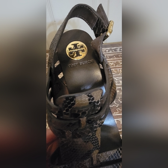 Tory Burch Wedge Snake sandals - Picture 10 of 12